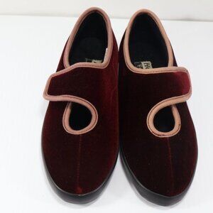 Heritage Footwear Slippers Womens 6 W Indoor Outdoor Burgundy Mary Jane Bali